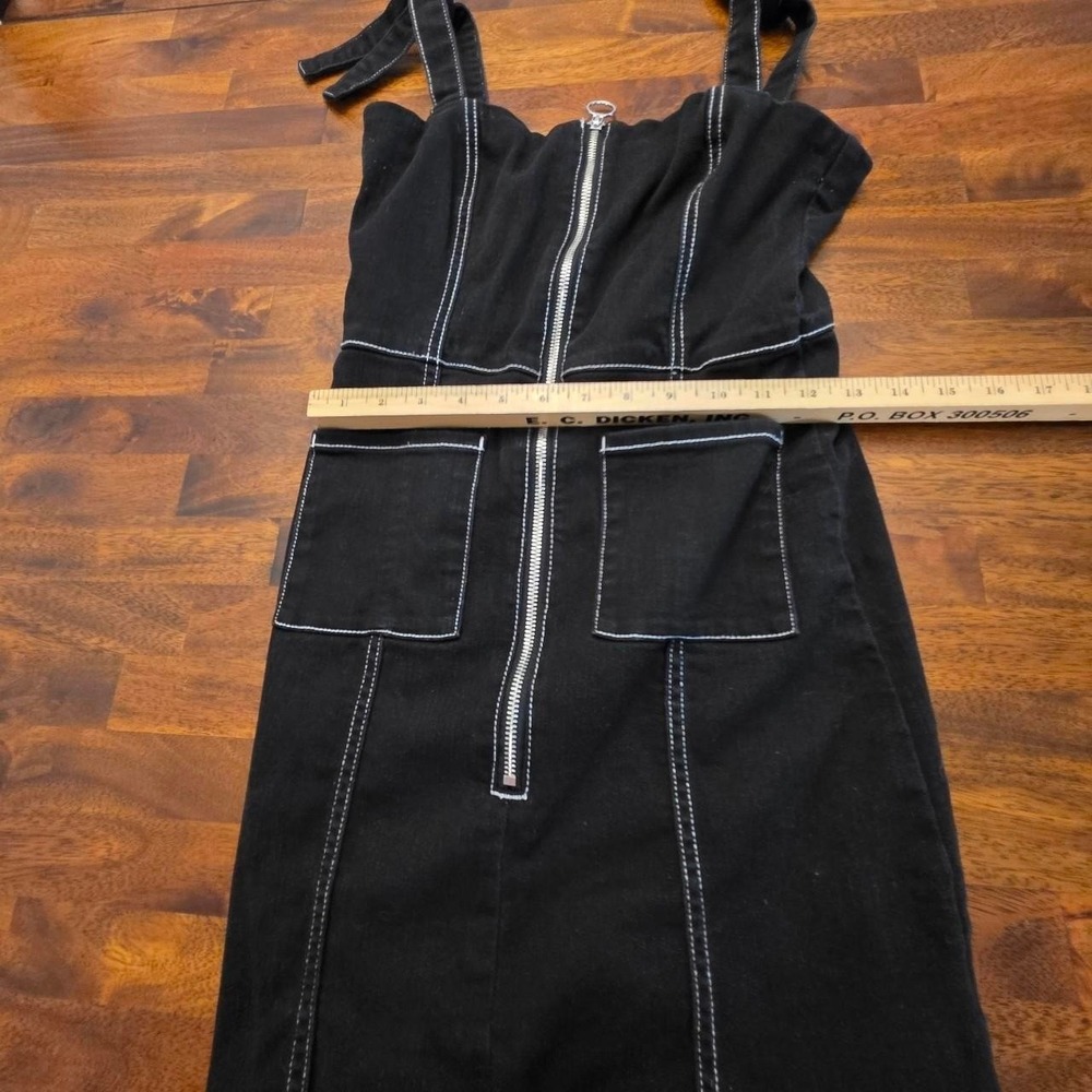 BB Dakota black mini dress white stitching tie straps size 6 sku92 - Picture 3 of 5